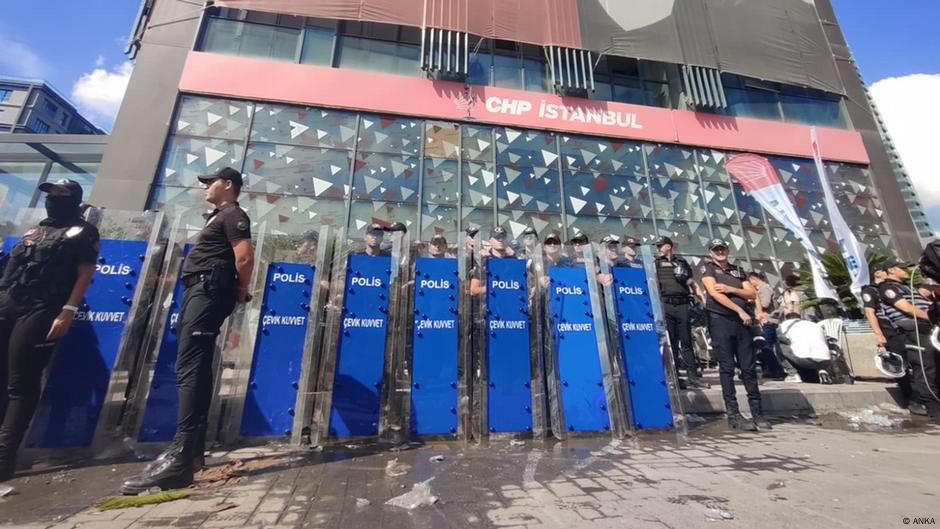 CHP İstanbul'la ilgili merak edilen soruya yanıt: CHP' son durum ne? Kayyum kararı düştü mü? 