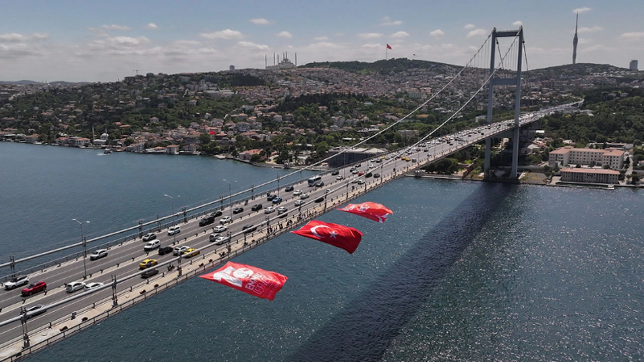 Köprü ve otoyollar satılıyor mu? Dezenformasyonla mücadele merkezinden açıklama: ''Satış hukuken mümkün değil!''