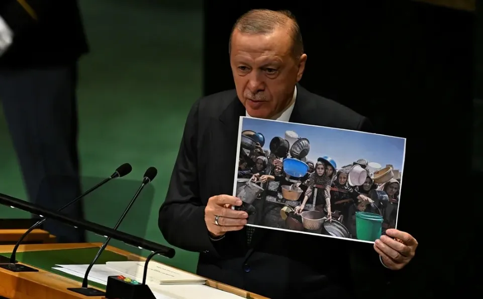 Cumhurbaşkanı Erdoğan'dan BM'de konuştu: Çocukların öldüğü bir dünyada huzur olabilir mi?