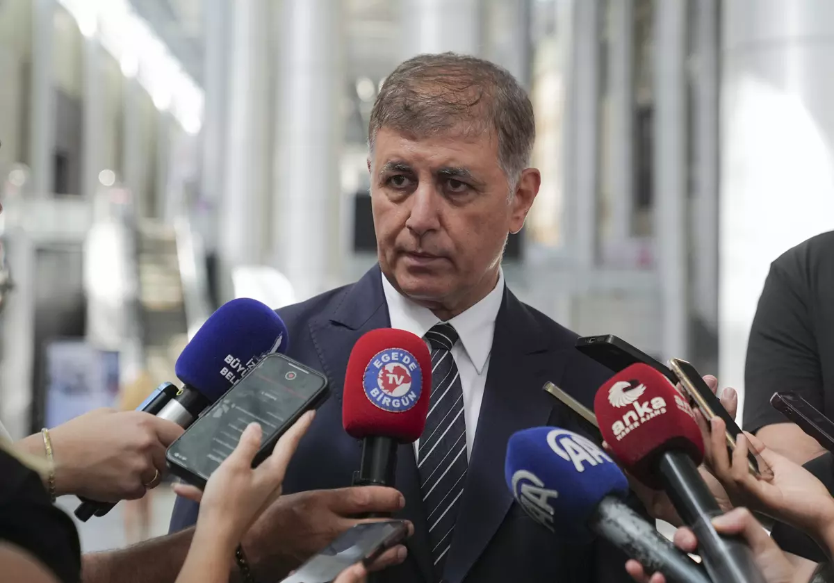 İzmir'deki çöp krizi büyüyor: CHP'li Başkan Tugay, Genel Başkan Yardımcısı'nın o sözlerini yalanladı!