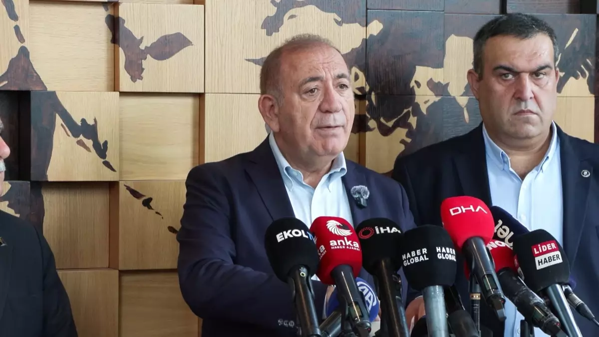 Son dakika... CHP'nin ihtiyati tedbir kararına yaptığı itiraz reddedildi: Gürsel Tekin görevine devam edecek...