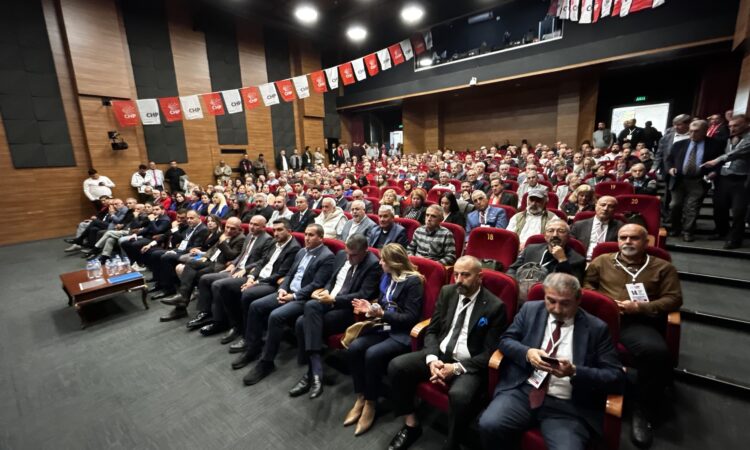 CHP Pendik İlçe Başkanını seçti: Niyazi Güneri İle Yola Devam Dedi