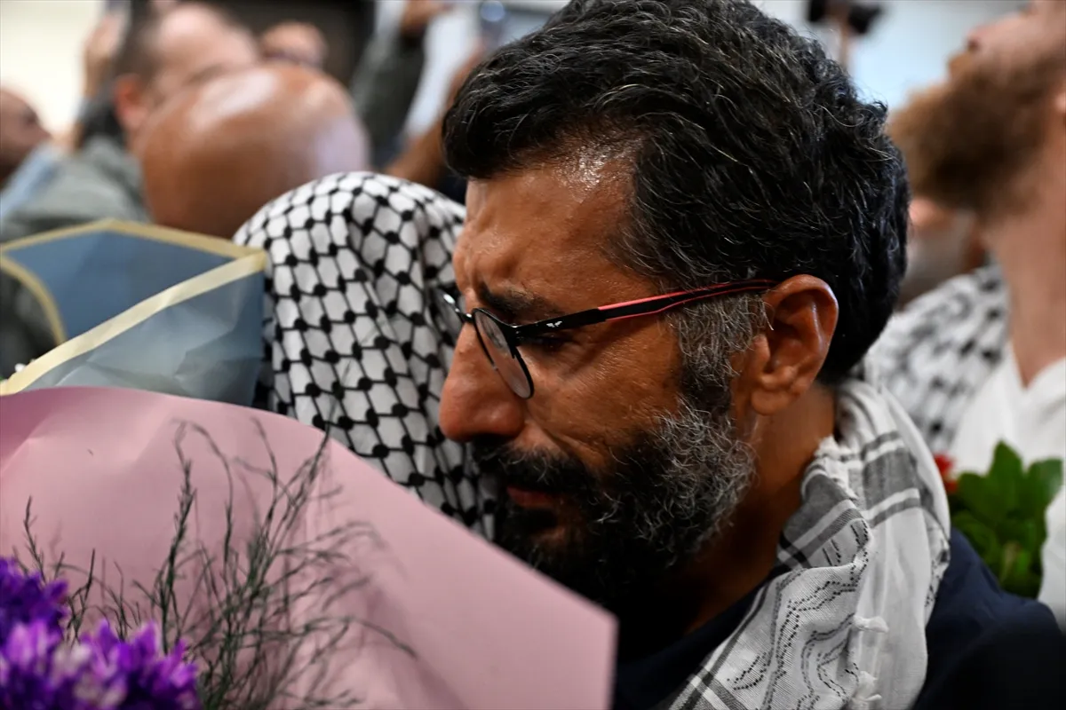 Dışişleri Bakanlığından flaş açıklama: İsrail'de kalan 14 türk aktivist için gün verildi!