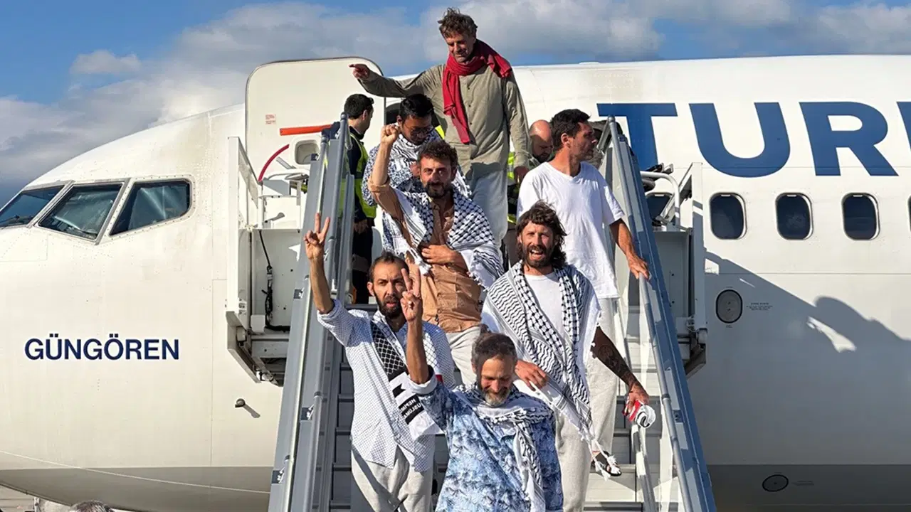 Dışişleri Bakanlığından flaş açıklama: İsrail'de kalan 14 türk aktivist için gün verildi!