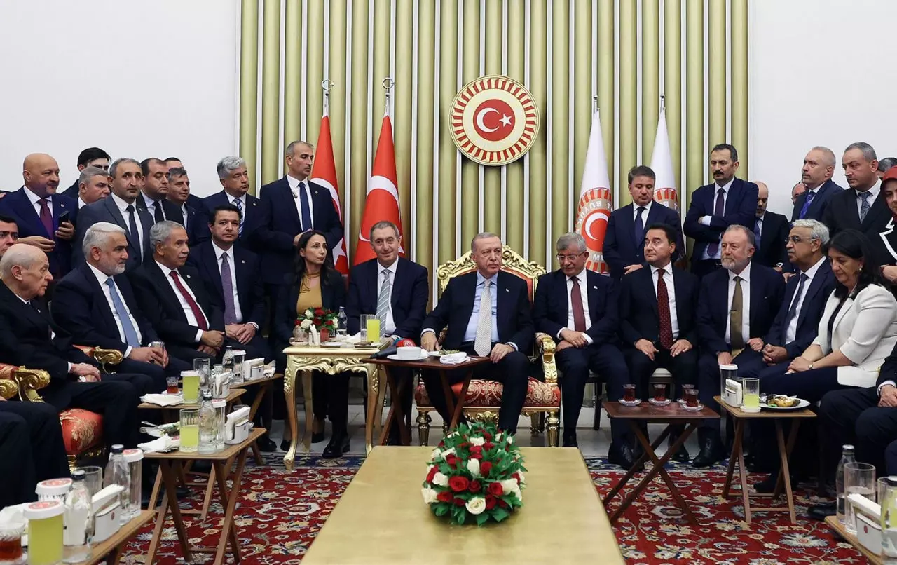 Son dakika! Bahçeli grup toplantısında konuştu: İmralı, SDG / YPG' ye çağrıda bulunsun!