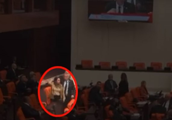 TBMM'de "Öcalan" tartışması tansiyonu yükseltti: Türkeş'in kızı salonu terk etti!
