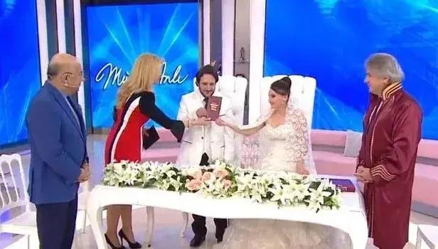 İzmir'de eşi ve 2 çocuğuyla ormanda yaşıyordu: Bakanlık harekete geçti!