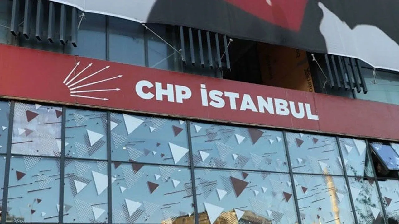 Mahkemeden son dakika karar: CHP'nin pazar günü yapılacak İstanbul kongresi durduruldu!