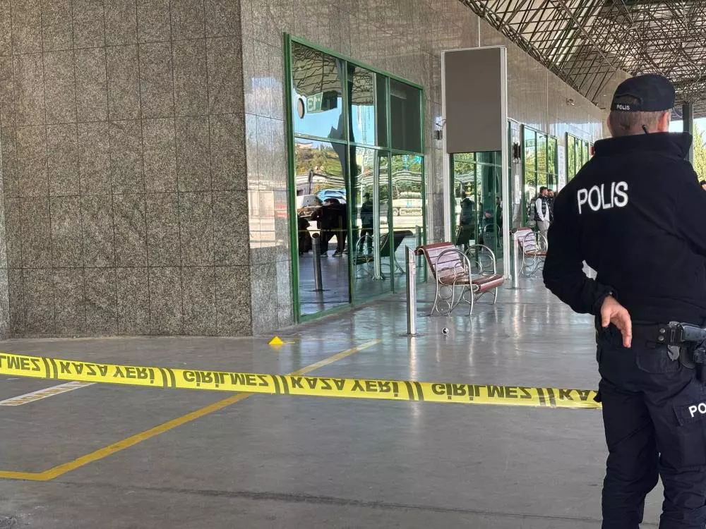 Kocaeli otogarında hareketli dakikalar: Bir uzman çavuş silahıyla dehşet saçtı!