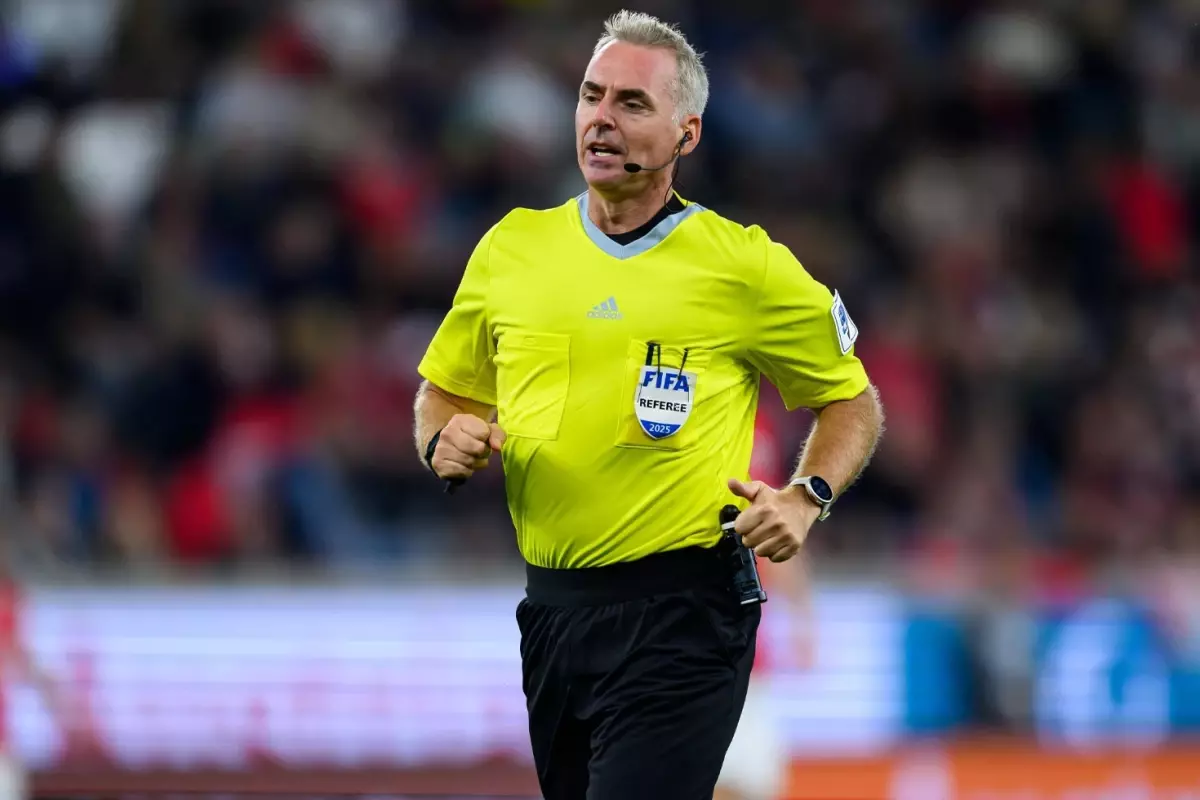 Fenerbahçe-Stuttgart maçında düdük çalacak hakem belli oldu!