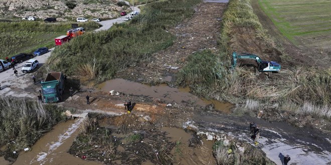 İzmir'de sel sularına kapılmıştı: Bülent Kaptanoğlu'nun cansız bedeni bulundu!