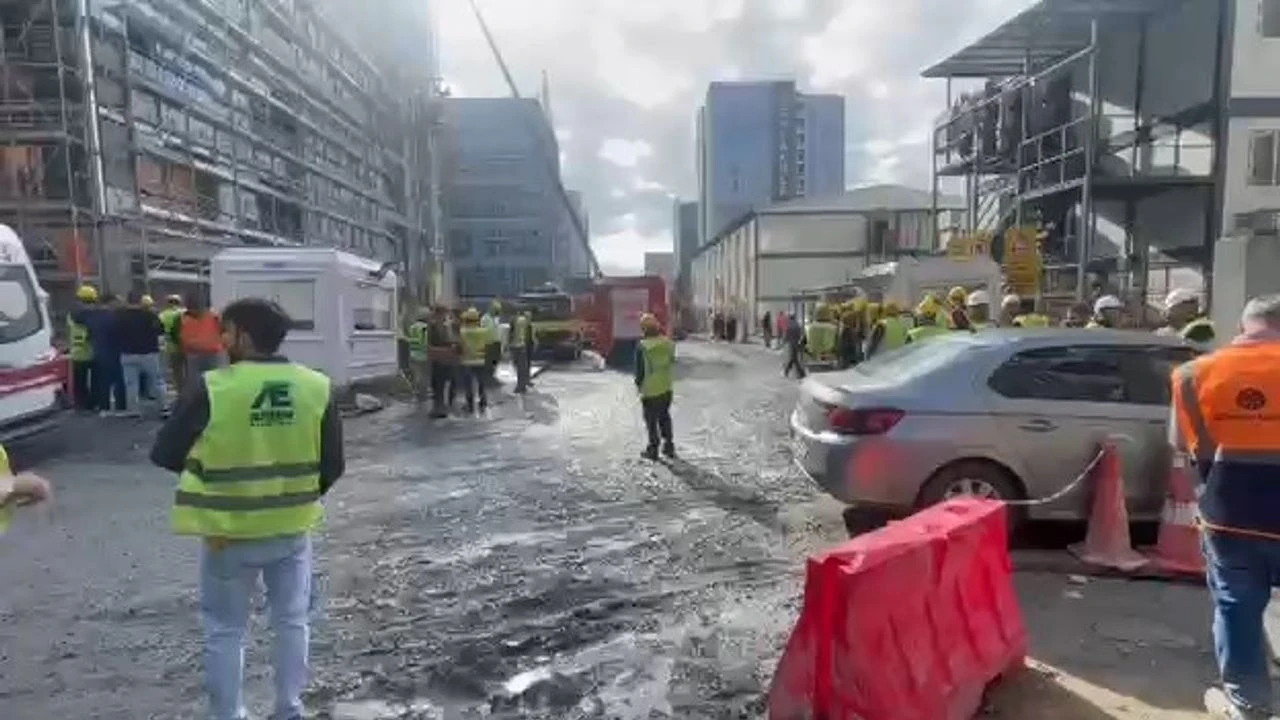 Bahçelievler'de hareketli dakikalar: İnşaatın yük asansörü düştü, yaralılar var!
