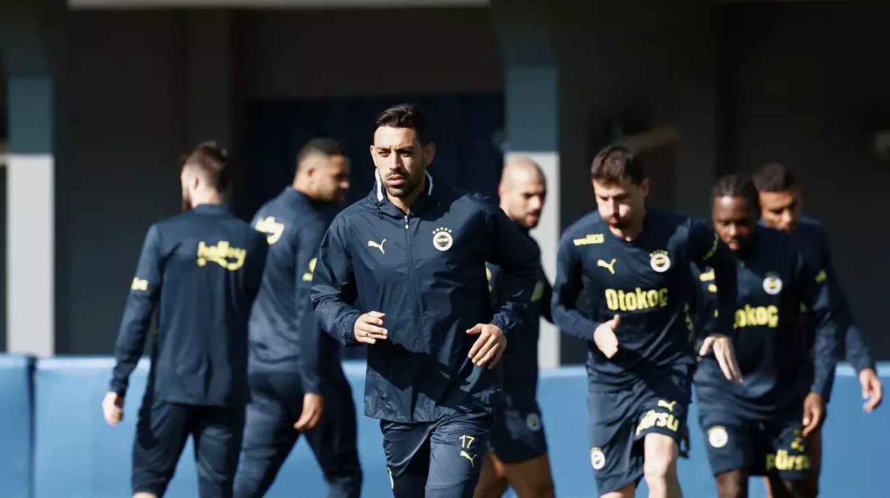 Fenerbahçe'de Beşiktaş derbisi öncesi kriz: Tedesco'dan İrfan Can Kahveci ve Cenk Tosun kararı!