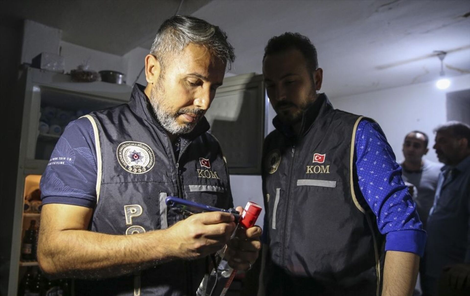 Son dakika... İstanbul’da kaçak alkol operasyonu: 40 adrese eş zamanlı baskın