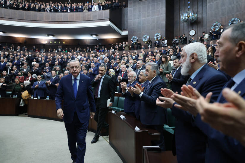 Erdoğan'dan grup toplantısında önemli açıklamalar: CHP'nin teskereye 'hayır' demesine şaşırmadık!