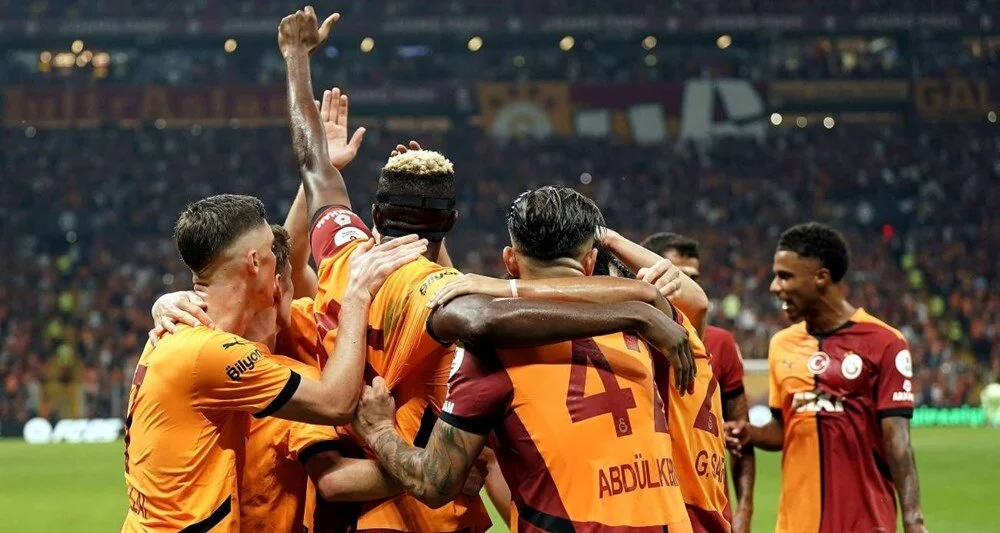 Galatasaray o dünyaca ünlü yıldızı takıma getirmekte kararlı