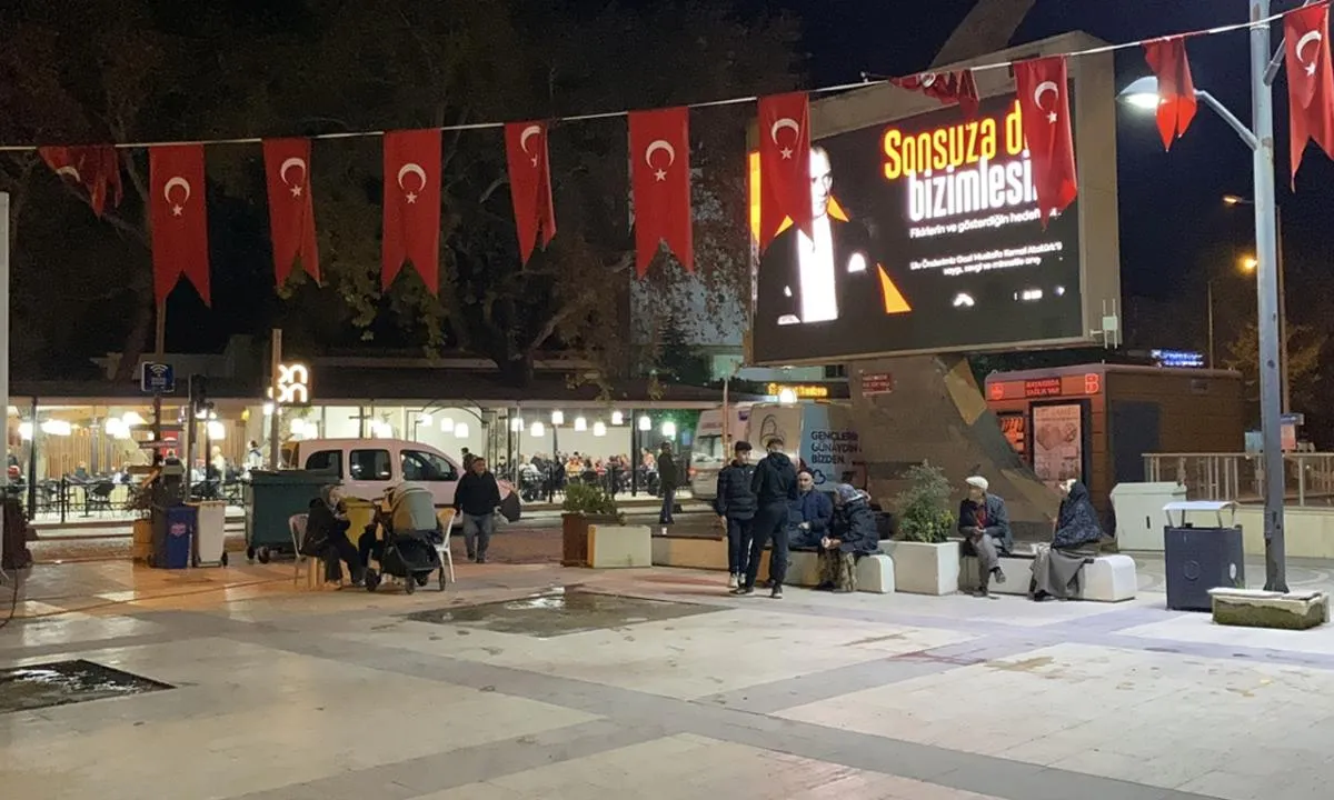 Balıkesir sallanmaya devam ediyor: Sındırgıda sabaha karşı peş peşe 4 deprem!