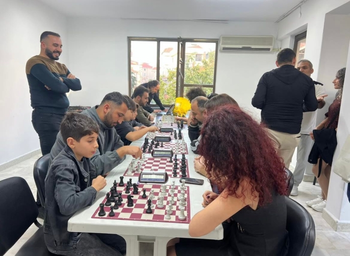 CHP Pendik Gençlik Kolları’ndan Satranç Turnuvası: “Hamle Sırası Bizde”