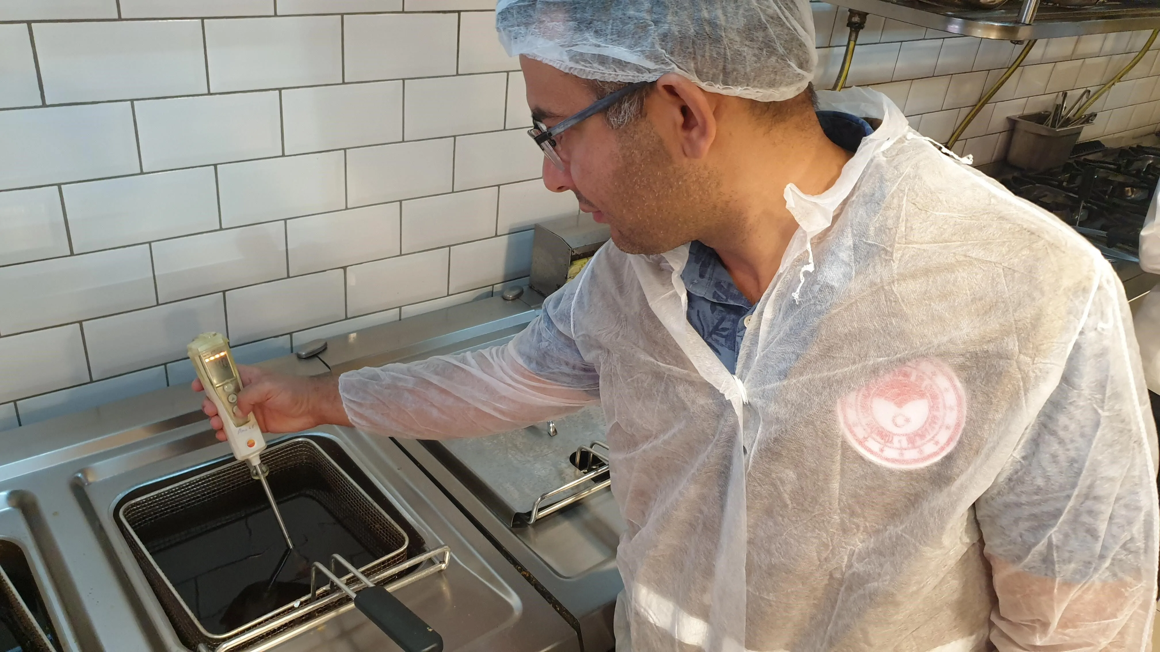 Bakan Yumaklı'dan son dakika açıklama: Zehirlenme vakaları artıyor, sokak lezzetleri mercek altında!