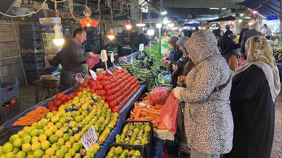 Sebze ve meyvede fiyatları düşüyor mu? Yeni yasa geliyor: İşte önemli önemli 4 detay!