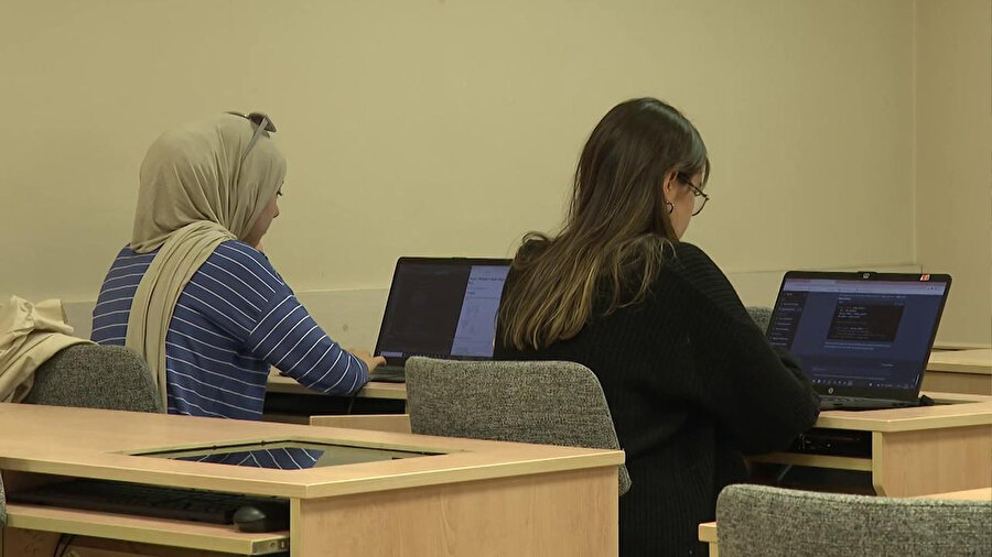 Öğrencilere vergi jesti: Meclis'e sunuldu, ÖTV ve KDV'den muaf olacaklar!