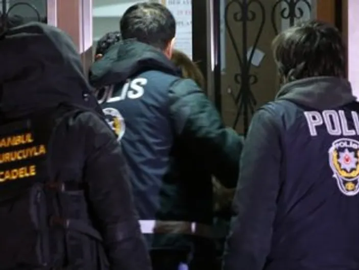 Çekmeköy'de hareketli gece: Uyuşturucu baskını sırasında evden polise ateş açıldı!