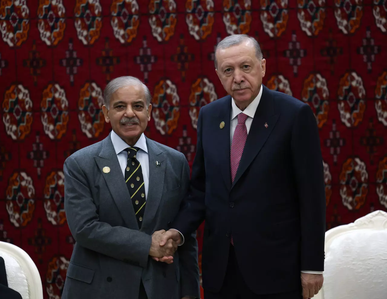 Türkmenistan'da liderler buluşması: Erdoğan, Putin ile bir araya geldi!