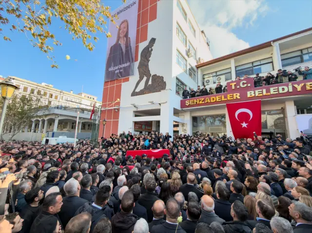 Genç Başkan Gülşah Durbay hakka uğurlandı: Gözyaşları sel oldu, aktı...