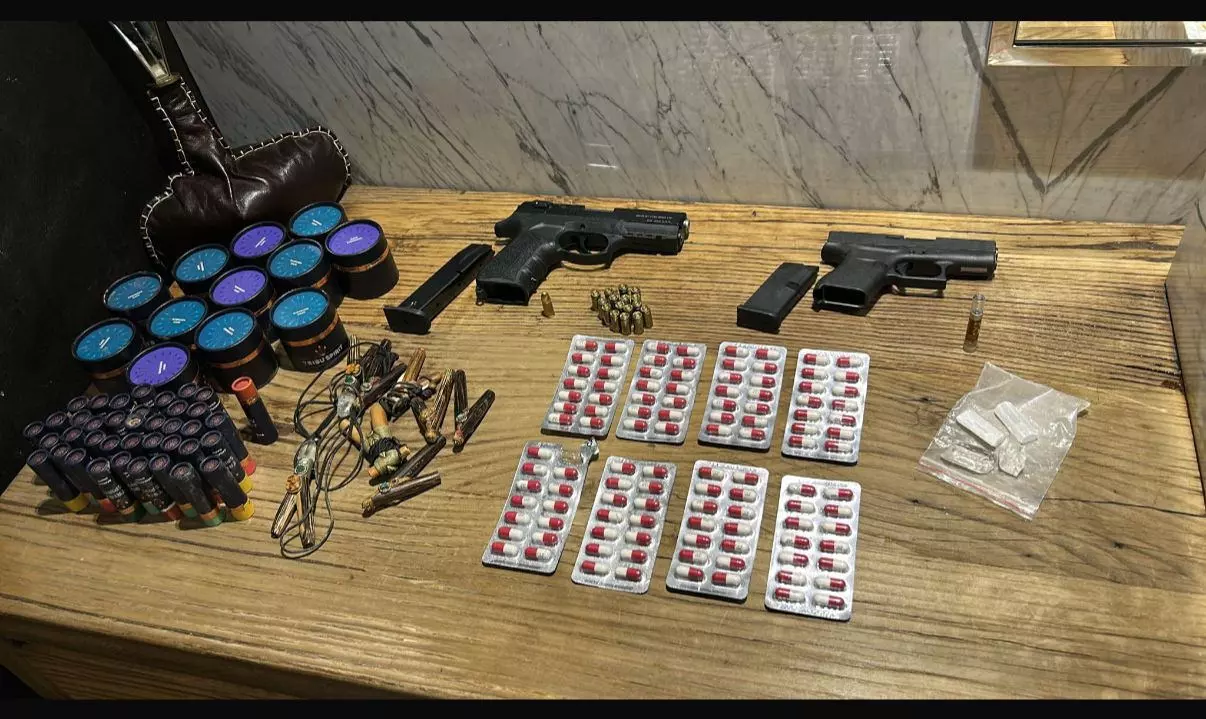 Ünlülere uyuşturucu operasyonunda çember büyüyor! Oyuncu Ezgi Eyüboğlu dahil birçok gözaltı daha var!