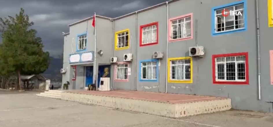 Mersin'de korkunç saldırı: Ortaokul öğrencisi av tüfeğiyle müdürü böyle vurdu!
