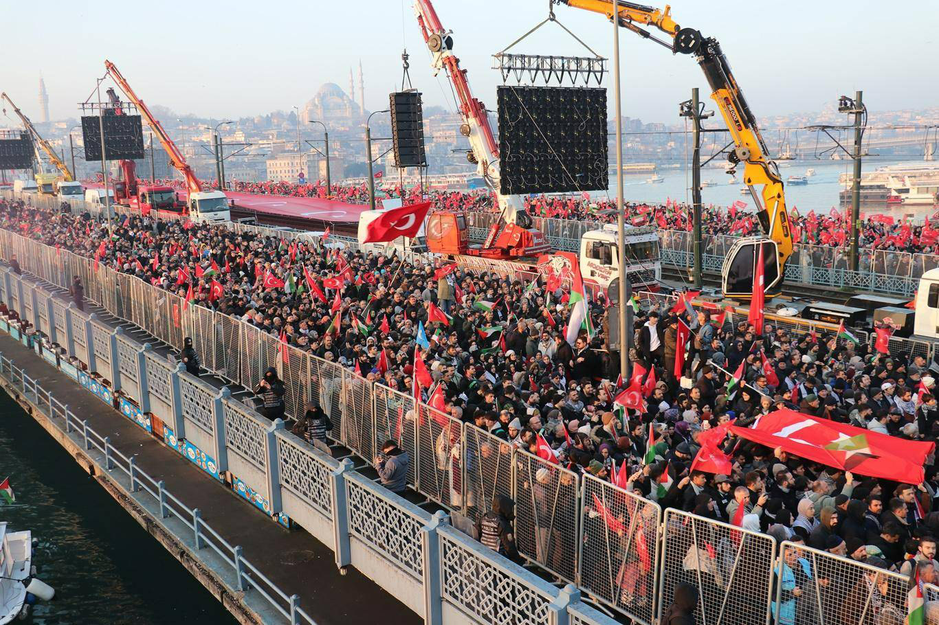 1 Ocak Galata Köprüsü'nde Filistin için büyük yürüyüş: İşte kapatılacak yollar!