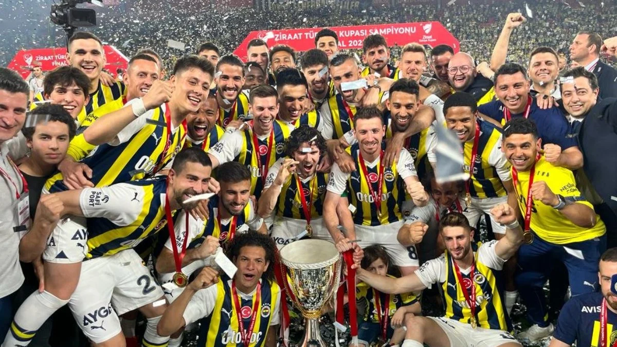 Süper Kupa'yı kazanan Fenerbahçe fena gaza geldi: Sürpriz transfer için anlaşma sağlandı!