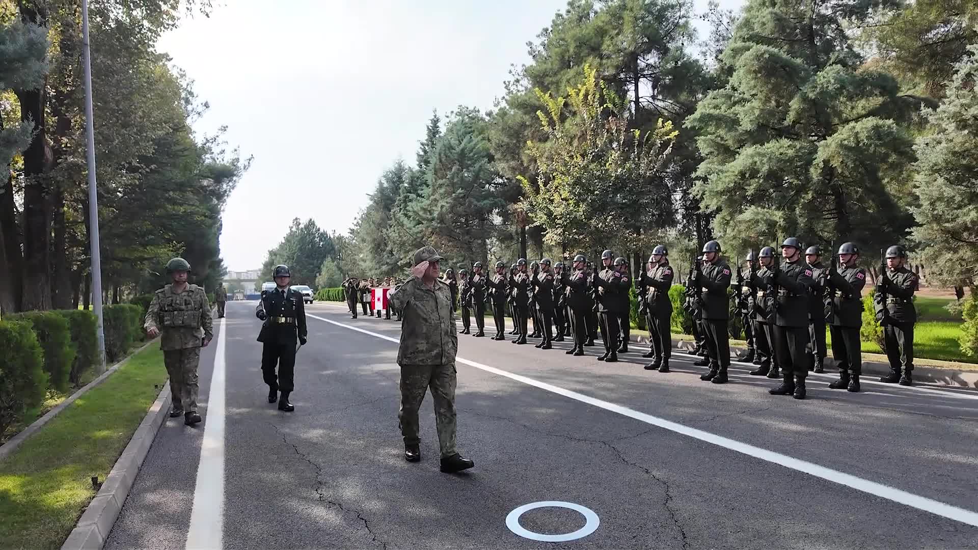 Türkiye sınırında kritik saatler: Kara Kuvvetleri Komutanı Orgeneral Tokel denetimde
