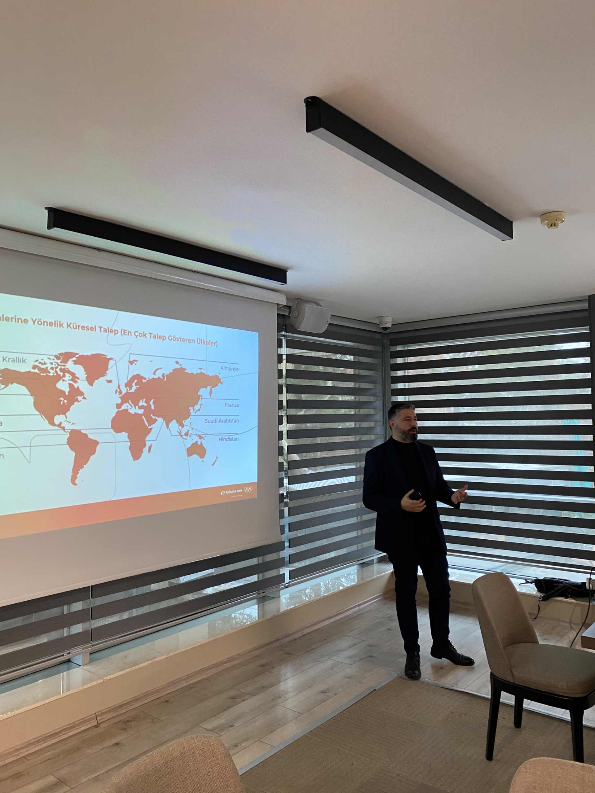 PESİAD ile Alibaba.com arasındaki stratejik iş birliği semineri