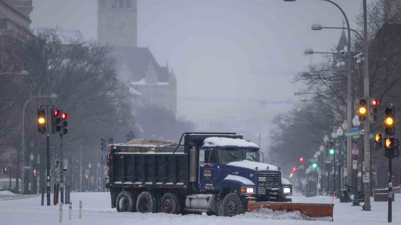 ABD resmen dondu! Uçuşlar iptal edildi, 800 binden fazla kişi karanlığa gömüldü!