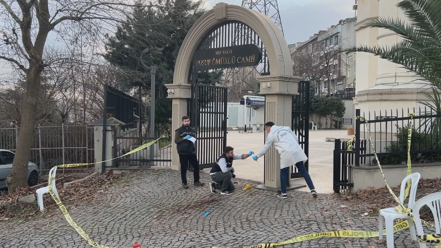 Kağıthane'de ''bize ne oldu?'' dedirten olay: Annelerinin cenazesinde miras kavgası kanlı bitti!