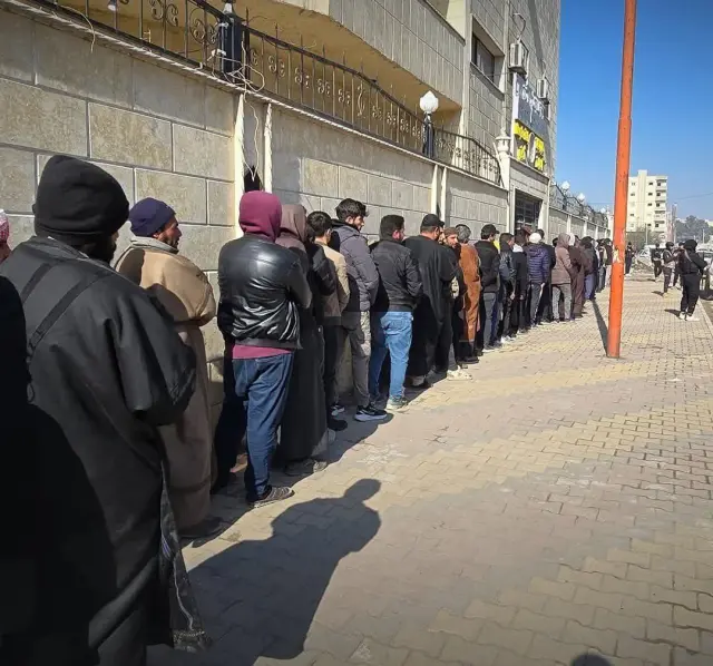 Garanti belgesi için kuyruğa girdiler: Teslim olan YPG/SDG'lilere yeni sicil kaydı