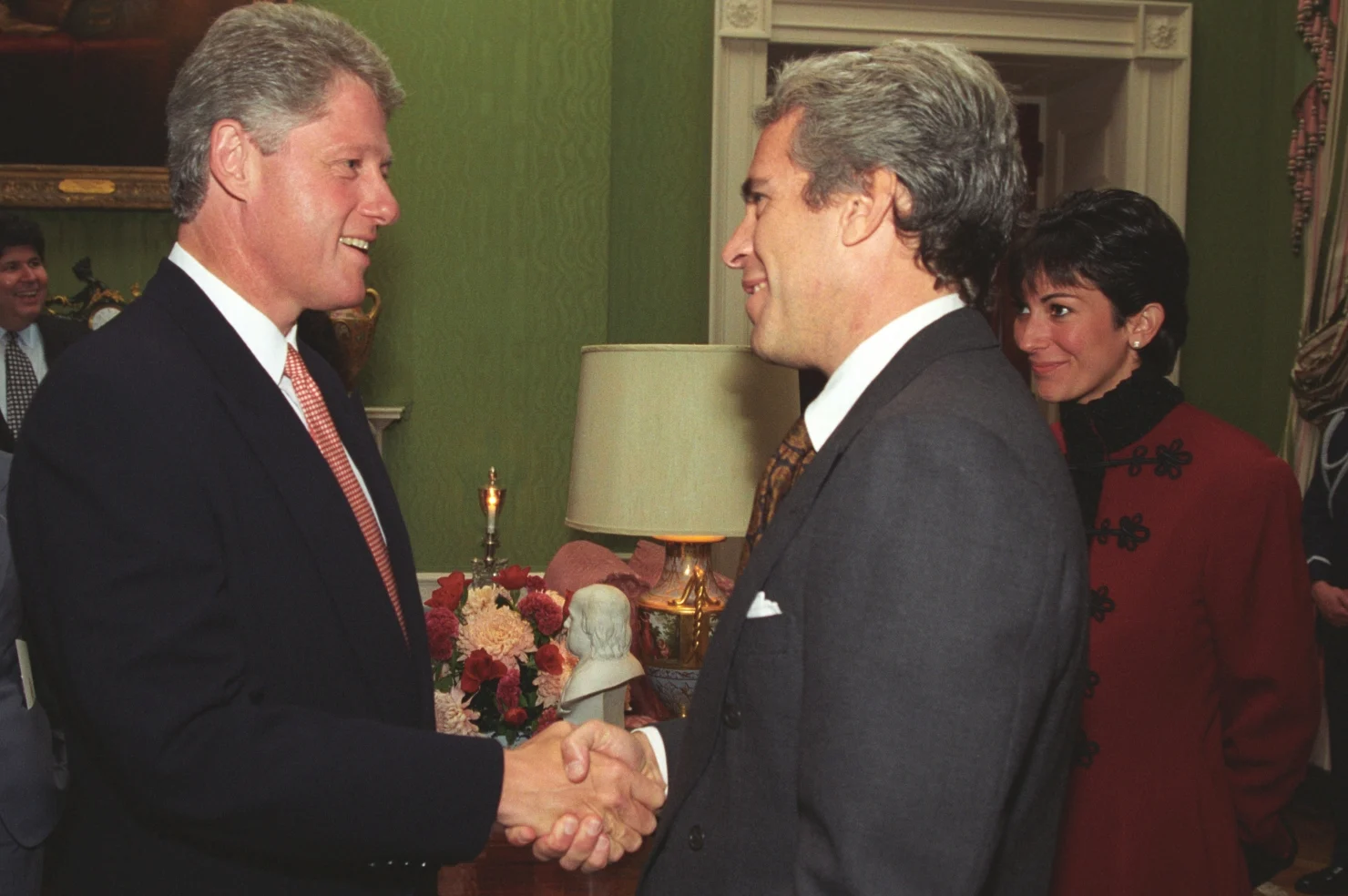 Epstein davasında boy boy resimleri ortaya çıkmıştı: Eski ABD Başkanı Bill Clinton ve eşi ifade verecek