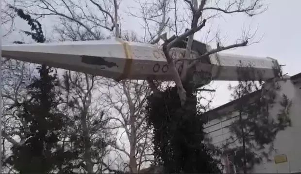 Camiye gelen cemaat minareyi görünce şaştı kaldı!