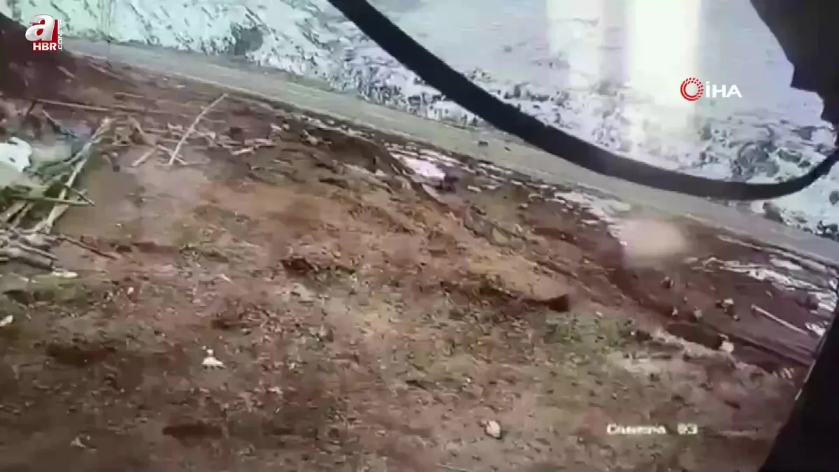 4,9'luk Erzincan depremi kayaları yerinden oynattı: Merkez üssünden yeni görüntüler!