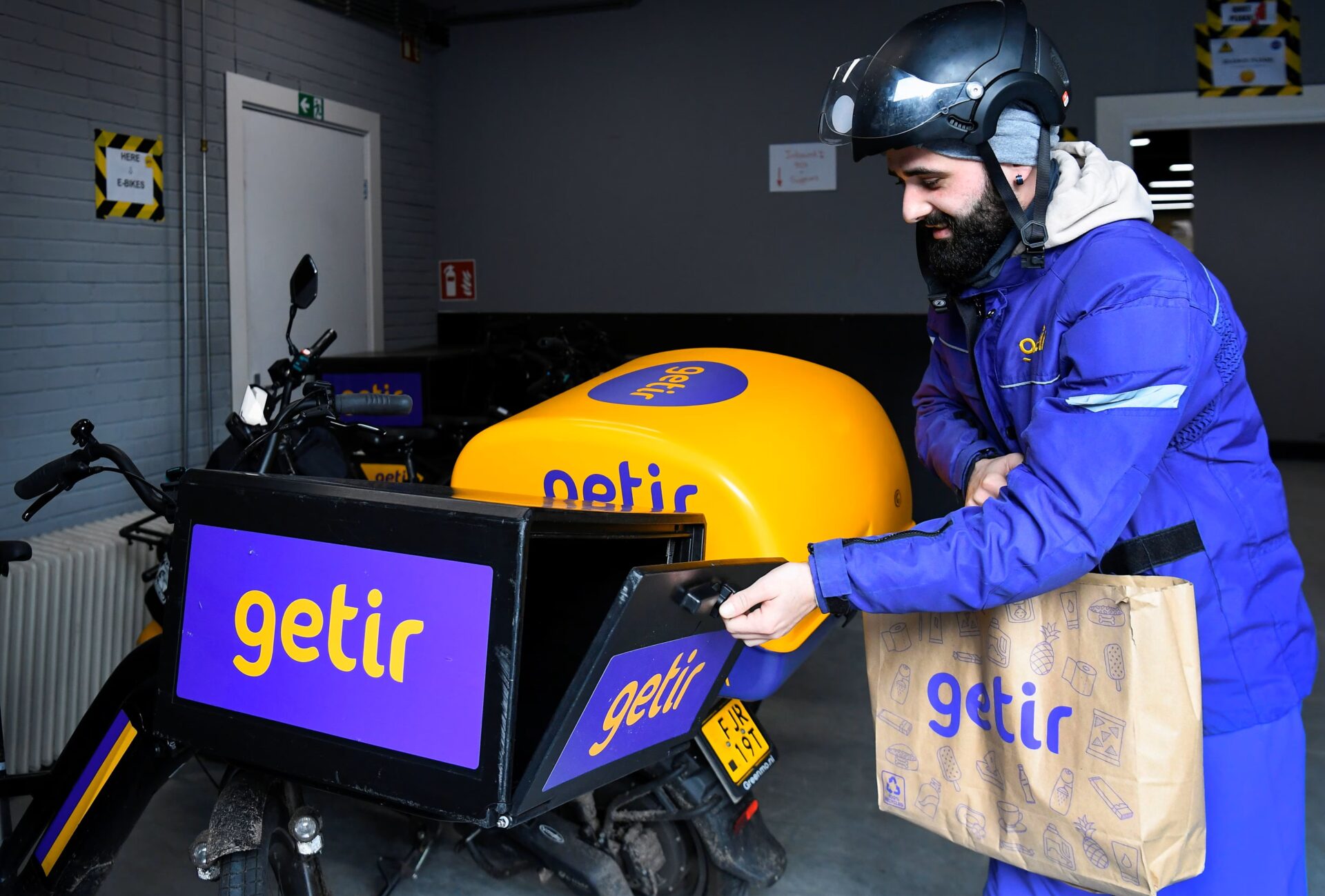 Uber, Getir'e el attı: Yemek, market, çarşı ve su portföyünü satın alıyor...