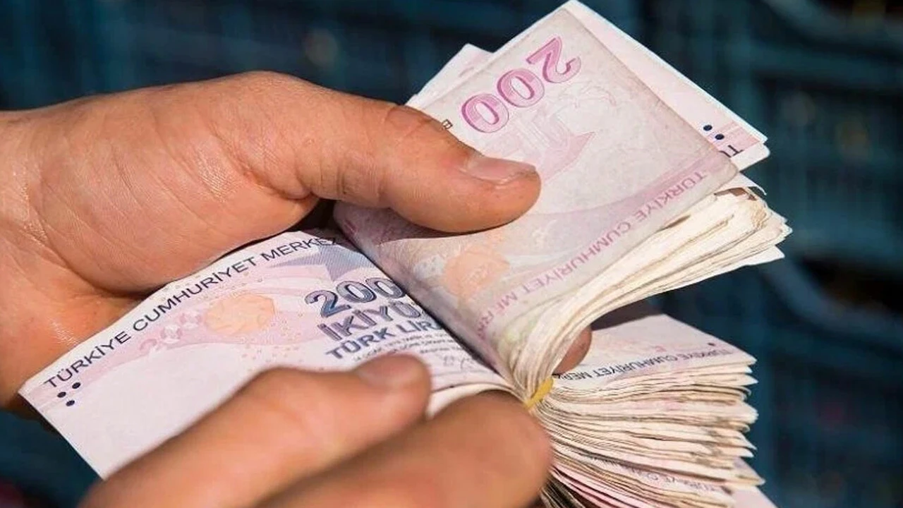 CHP’li belediyelerden zam yarışı: Vatandaşı isyan ettiren su ve ulaşıma gelen artışlar!