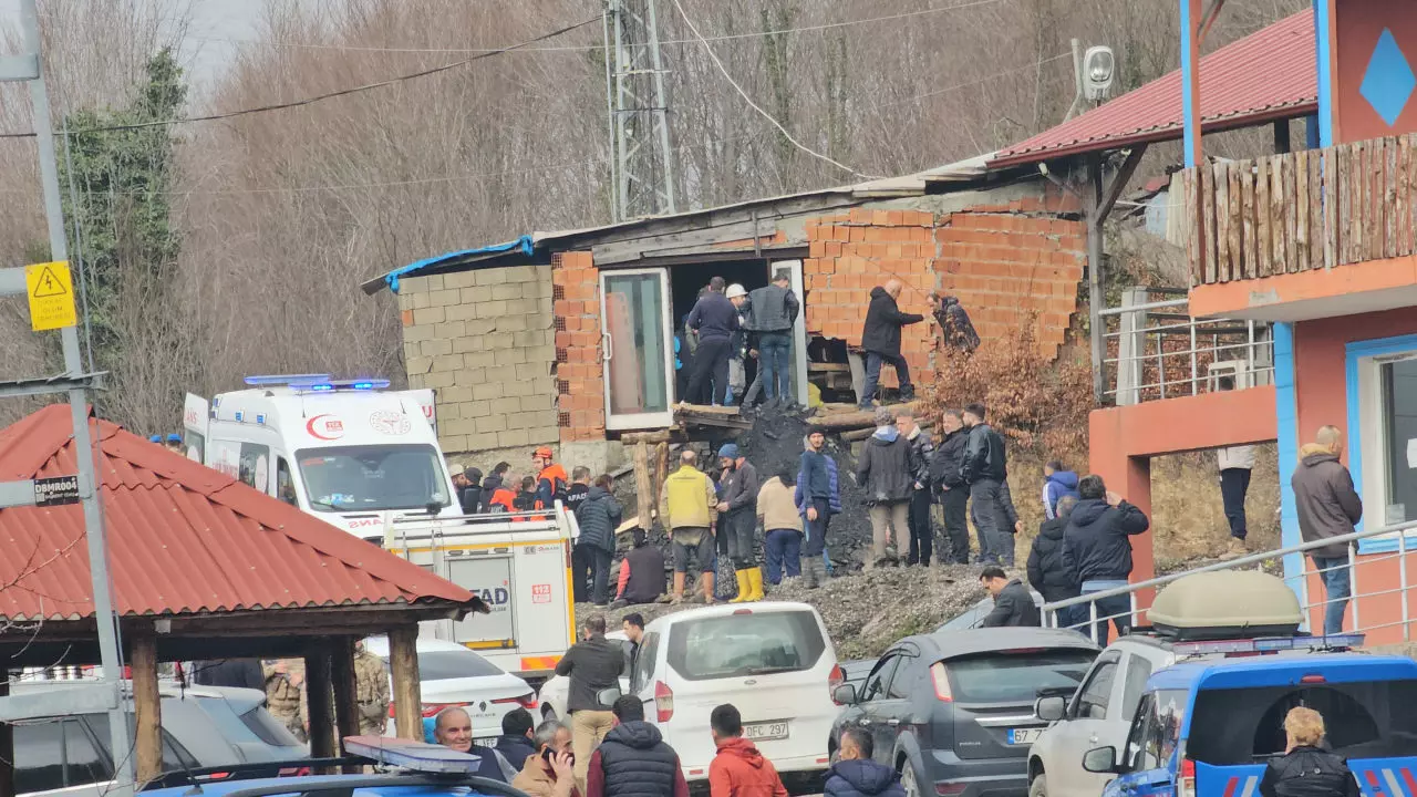 Zonguldak'ta bir madende göçük: 4 işçi mahsur kaldı!
