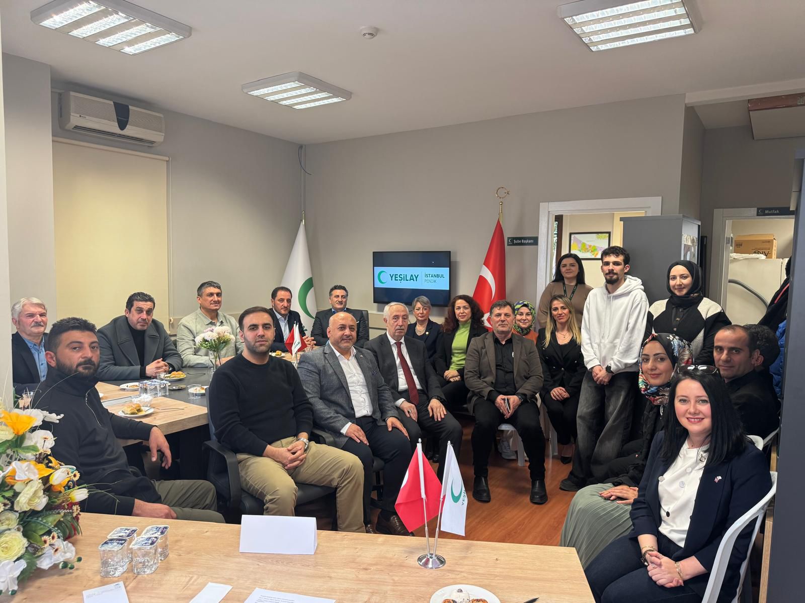 Pendik Yeşilay şube başkanı Mehmet Aydoğmuş göreve başladı