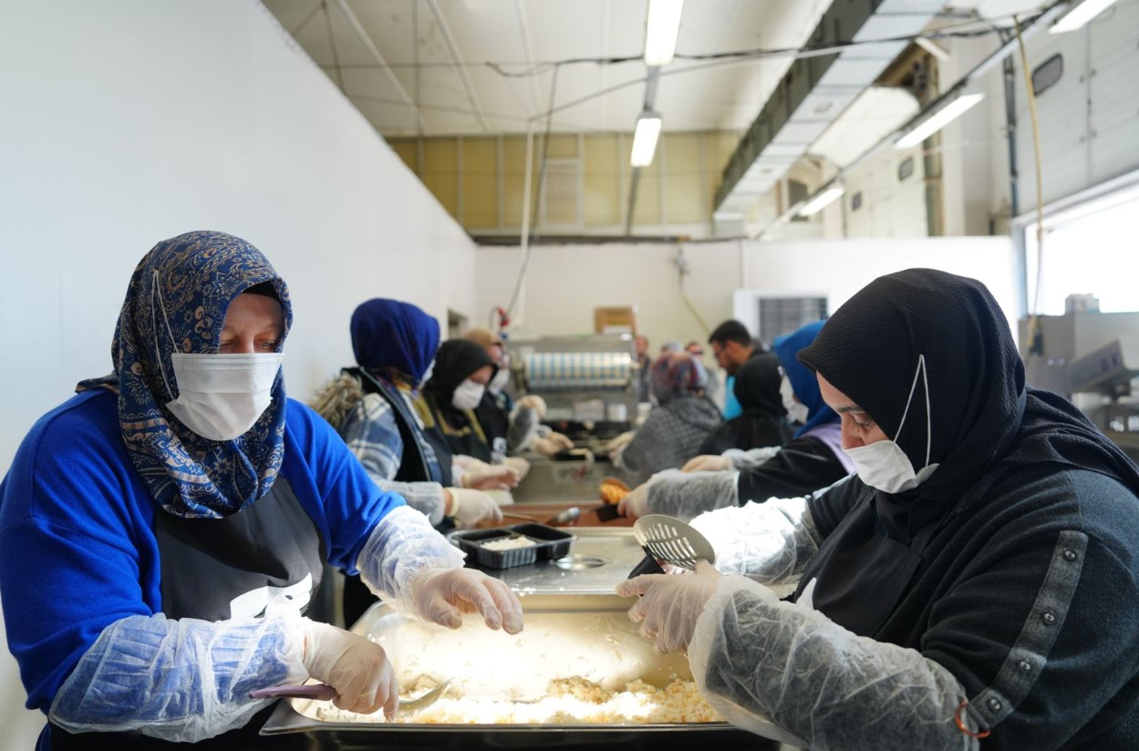 Başkan Ahmet Cin: “Ramazan ayı boyunca 500 bin kişilik iftar vereceğiz”