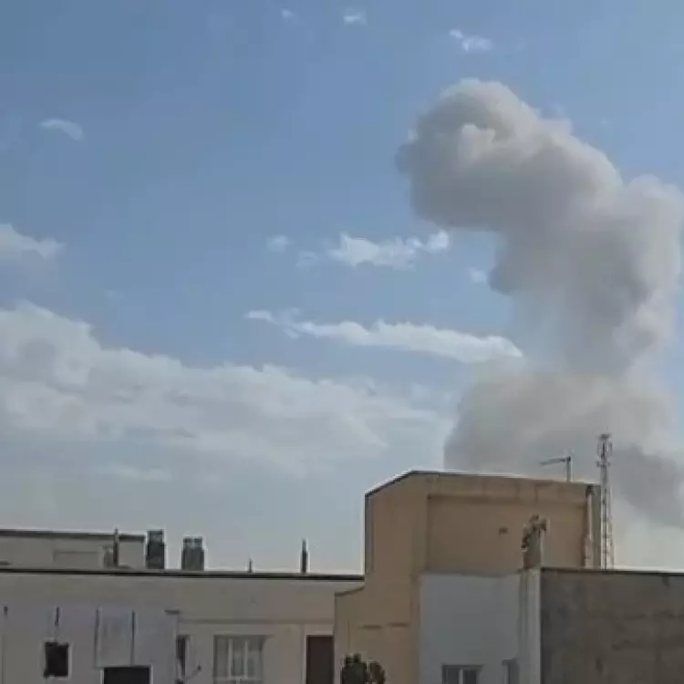 Dünya karıştı! İsrail, İran'a saldırıyor: İşte ilk görüntüler...