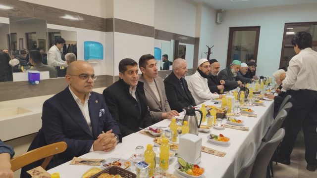 Zümrüt Vakfı’nın İftar Programına yoğun katılım