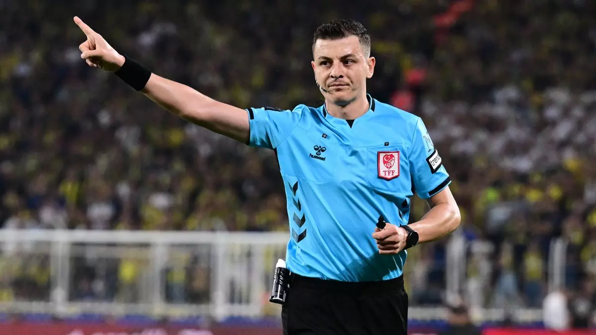 Beşiktaş - Galatasaray derbisinde düdük çalacak hakem belli oldu!