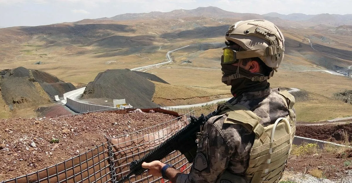 Türkiye İran sınırında hareketli saatler: Türk jetleri sınır hattında devriye uçuşları gerçekleştiriyor