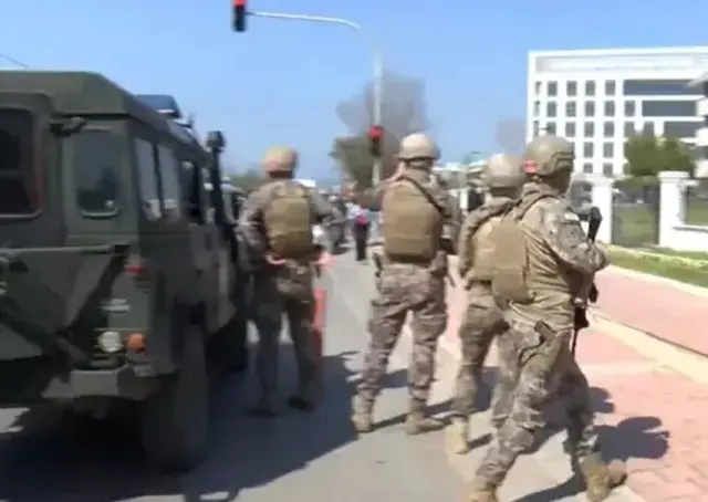 Antalya'da kaymakamlık binasında silahlı saldırı!